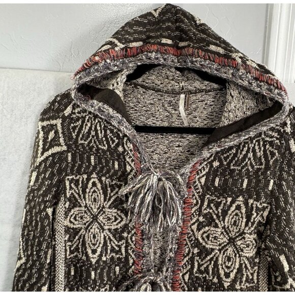 FREE PEOPLE Women Kai Tapestry Cardigan Tassel Tie Front Sz L Taupe Boho 46-14 - Picture 5 of 16